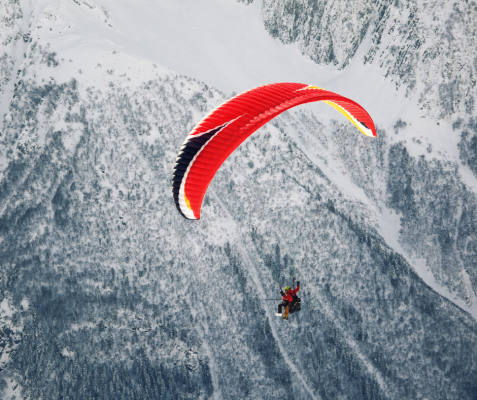 Paragliding in the 3 Valleys: Best Sites, Tips, and Top Spots