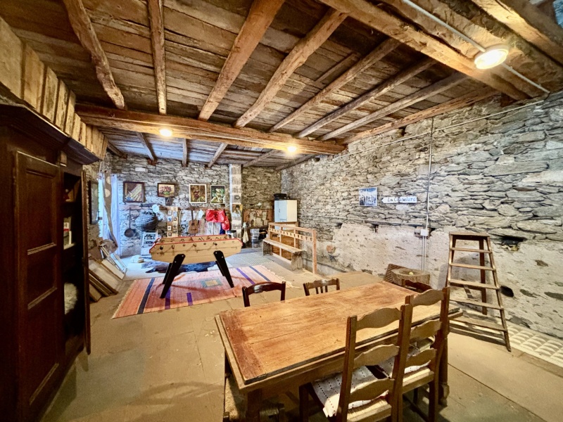 Village house in Châtelard