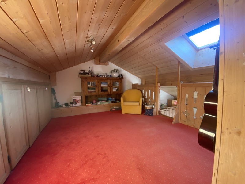 4-bedroom mezzanine apartment with terrace and south-facing view - Photo N°12