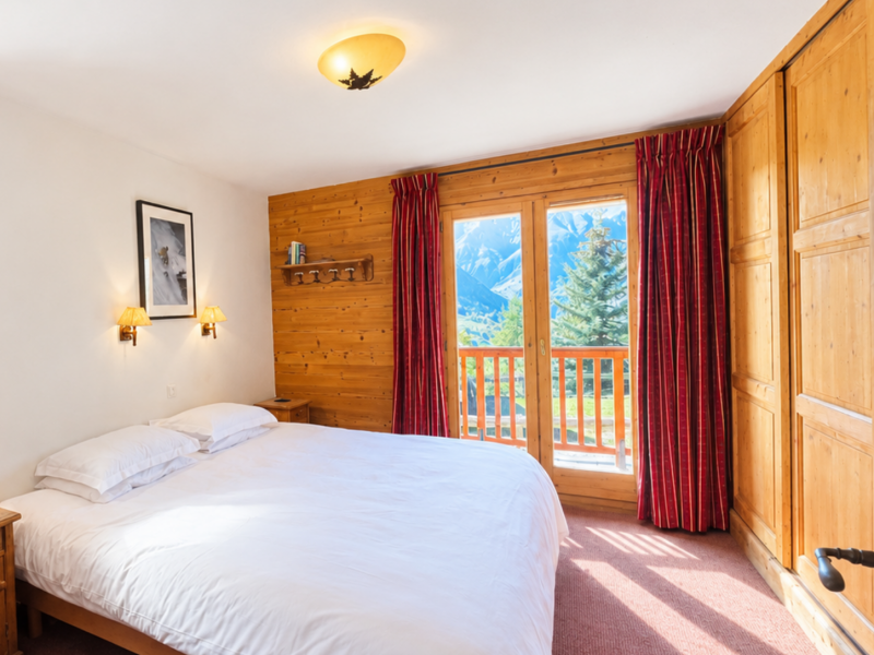 Detached chalet in Villarabout - Photo N°8