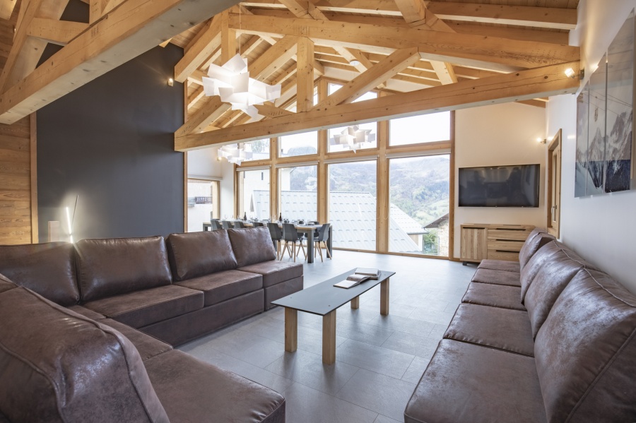 INDIVIDUAL chalet - 6 bedrooms with a total area of 217m2 - Photo N°3